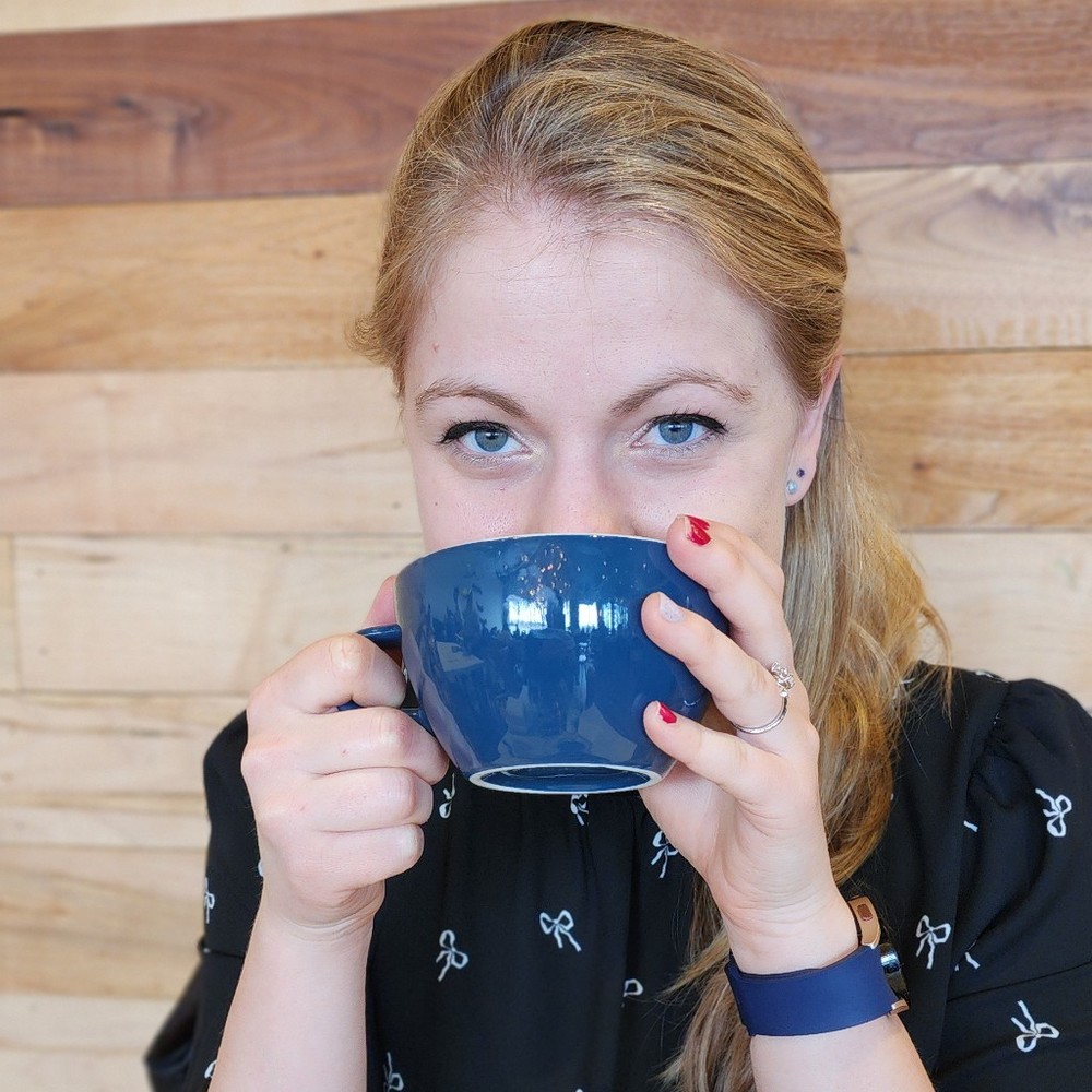Meet your Posher, Maria
